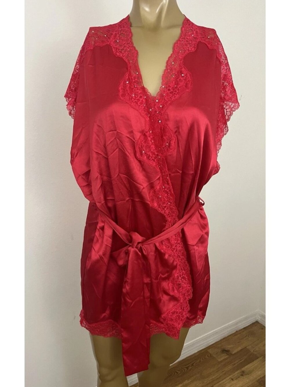 Victoria's Secret Women's L Short Gown & Robe Peignoir 2pc Set Red Satin NWT